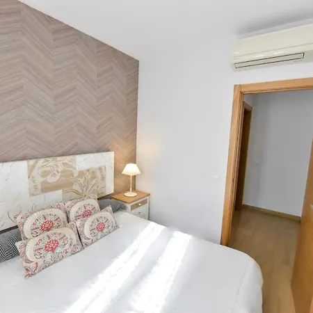 New! Retro Apartment In Central Neighbourhood Seville Exterior photo